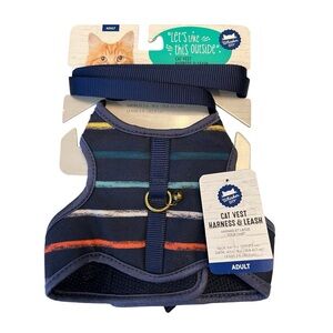 NWT. Whisker City Blue Striped Adult Cat Harness and Leash Combo Set.
